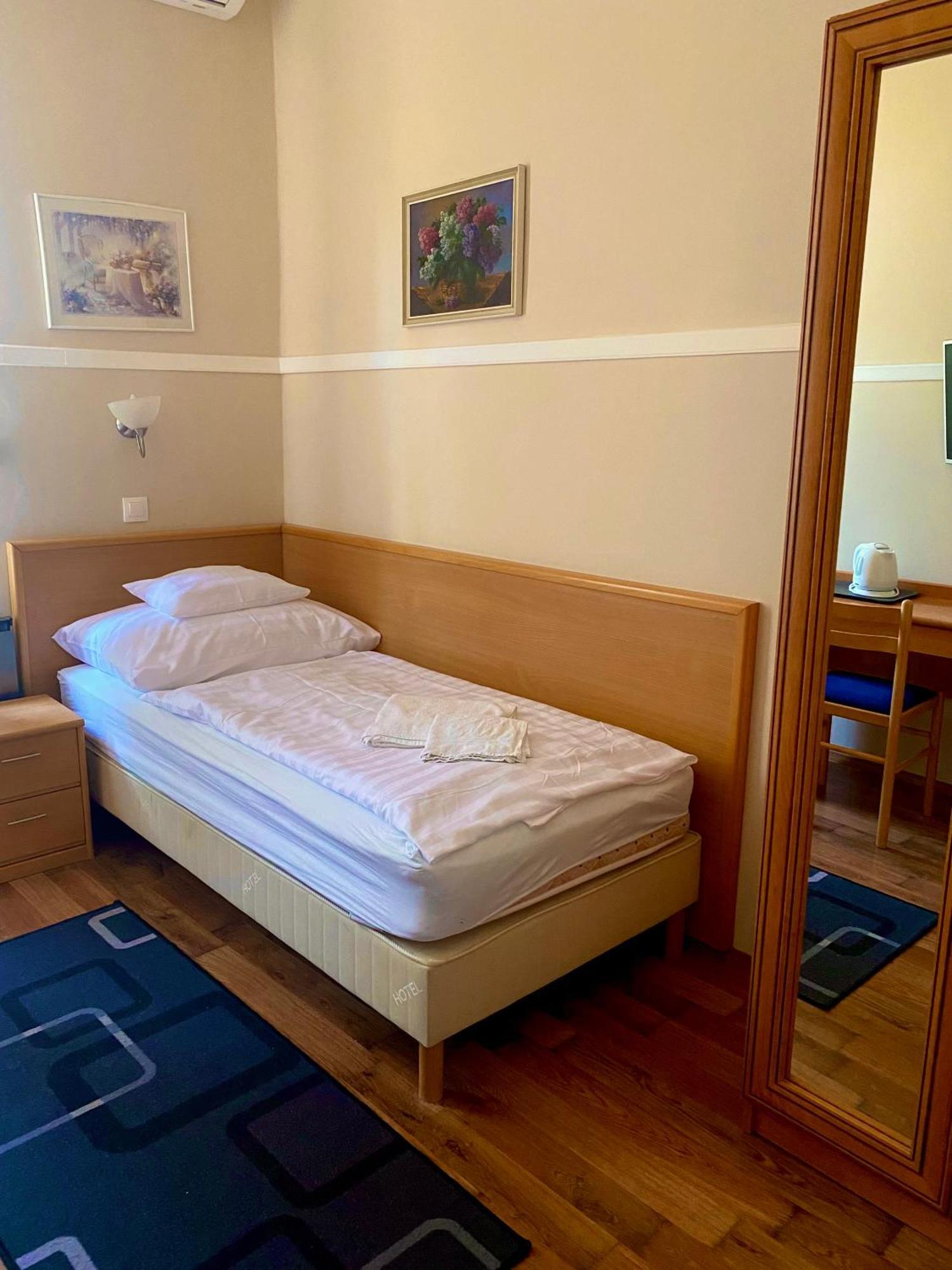 Peto Apartman Дьор Екстериор снимка
